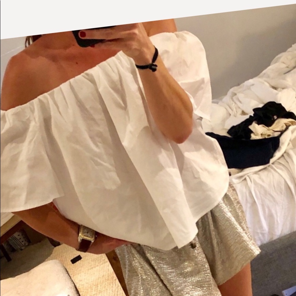 Off shoulder white flirty top - Picture 2 of 7